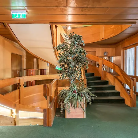 Roessl By Skinetworks 3*