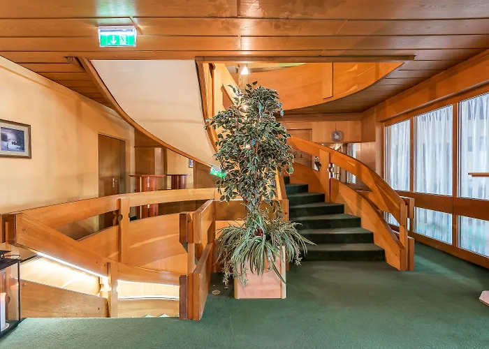 Roessl By Skinetworks 3*