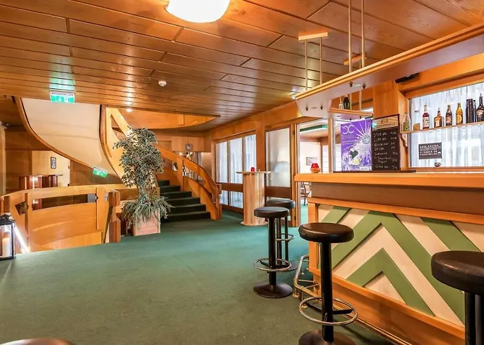 Roessl By Skinetworks 3*