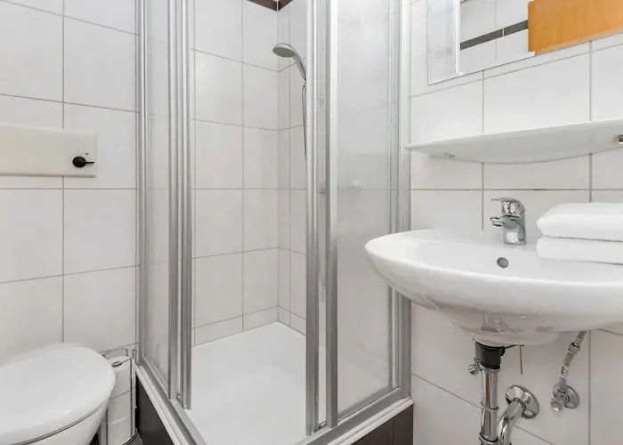 Roessl By Skinetworks