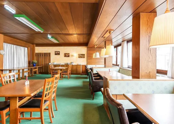 Hotel Roessl By Skinetworks Schladming